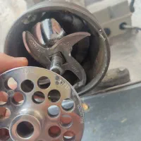 چرخ گوشتی ۳۲ تسمه ای همه کاره|کافیشاپ و رستوران|شیراز, کوشک میدان|دیوار