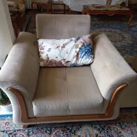 مبل راحتی مخمل ۵نفره کاملا سالم وتمیز|مبلمان خانگی و میز عسلی|باشتین, |دیوار