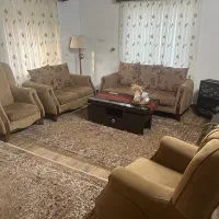 فروش مبل هفت نفره و میز وسط