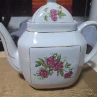 قوری گل سرخ