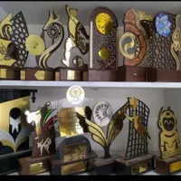 تندیس میناکاری ترنج