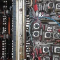 رادیو سلنا چوبی|کلکسیون اشیاء عتیقه|کرمانشاه, |دیوار