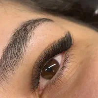 اکستنشن مژه ( خدمات و آموزش)