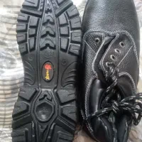 کفش ولباس کار|کیف، کفش، کمربند|املش, |دیوار