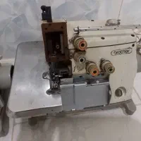 دوعدد چرخ سینگر یکی ۳نخ دومی ۵ نخ صنعتی