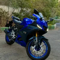 یاماها r15