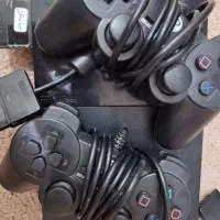 پلی‌استیشن ۲ اسلیم با دو دسته