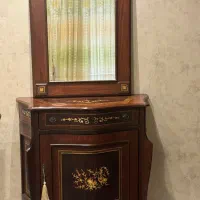 کنسول و آینه