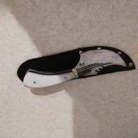 چاقو|کلکسیون اشیاء عتیقه|گلبهار, شهر جدید گلبهار|دیوار