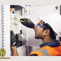 استخدام نصاب دوربین مداربسته و برق