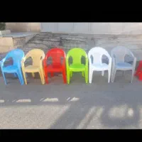 صندلی پلاستیکی دسته دار