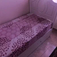 تخت یکنفره قابلیت تبدیل به دو تخت