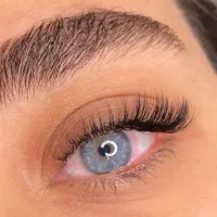 مژه های تان را به مژه کار واقعی بسپارید|خدمات آرایشگری و زیبایی|تهران, تهرانپارس غربی|دیوار