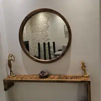 آیینه و کنسول و میز چوبی مدرن