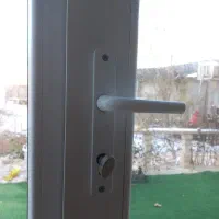 تعمیرات فوری درب و پنجره دوجداره یو پی وی سی