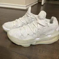 کفش بسکتبال Lebron