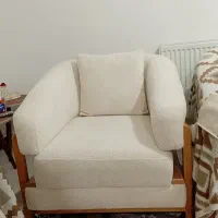 مبل به همراه ۳ عدد عسلی