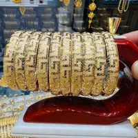 النگوتکپوش پورهنگ طرح ورساچ ۵ درصد بالای تابلو|جواهرات|شیراز, بازار|دیوار