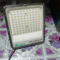 پرژکتور 100 وات