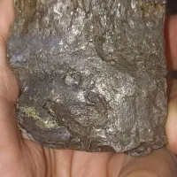 شهاب سنگ و تعدادی سنگ با ارزش قیمت توافقی