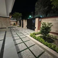 92-متر-دو-خوابه-آسانسور-سالن-پرده-خور-هفت-حوض