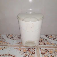 سطل زباله ۳۰لیتری درحدنو