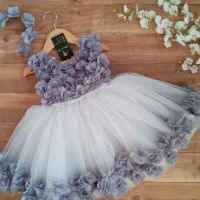 فروشنده خانم