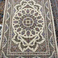 دو عدد ذرع و نیم ابریشم و چله ابریشم بافت قم