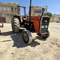 تراکتور|ماشین‌آلات صنعتی|بروجن, |دیوار