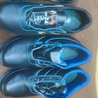 کفش ایمنی دو جفت شماره  43 و 44
