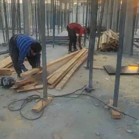 پنج الی شیش،نفر ارماتور بند و قالب بند نیاز دارم