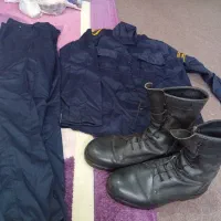 لباس و پوتین سربازی یگان حفاظت(زندان)|لباس|رشت, نظری|دیوار