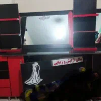 دو دست آینه و دکور