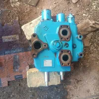 پمپ هیدرولیک وشیر ZL30|قطعات یدکی و لوازم جانبی|شهرضا, |دیوار