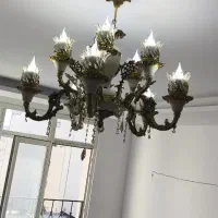 لوستر و دیوار کوب برنجی رنگ طلایی