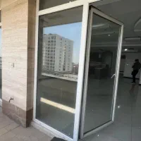 ۱۳۰ متر شهرک غرب/استخر / لابی / نور از ۳ طرف|اجارهٔ آپارتمان|تهران, درختی|دیوار