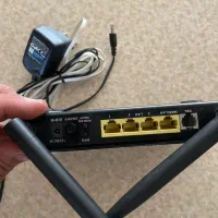 مودم D-link 2470u|مودم و تجهیزات شبکه|بروجرد, |دیوار