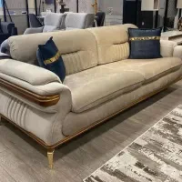 مبل پر سرخ  تنوع بسیاری در شیراز