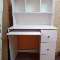 میز تحریر سالم با صندلی اداری