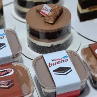 کیک های کافیشاپی