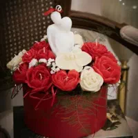 باکس گل شمعی و پک ولنتاین