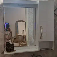 آینه سرویس بهداشتی