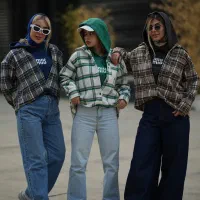 ترکیب شکت و هودی|لباس|رودسر, |دیوار