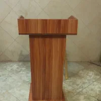 تریبون سخنرانی استاد دانشگاه مدرسه مدل سیتا