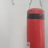 کیسه بوکس با پایه دیواری