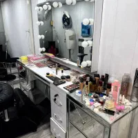 وسایل سالن زیبایی|آرایشگاه و سالن‌های زیبایی|آفتاب, |دیوار