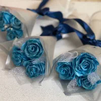 گل رزهای بزرگ مینی برای مناسبت ها|گل مصنوعی|تبریز, |دیوار