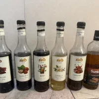 تعدادی سیروپ سی سیب