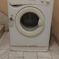 لباسشویی ایندیزیت ایتالیایی ۷ کیلویی