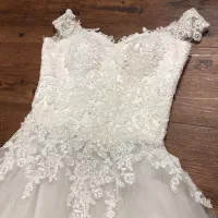 لباس عروس|لباس|گنبد کاووس, |دیوار